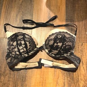 Victoria Secrets Push Up Bra